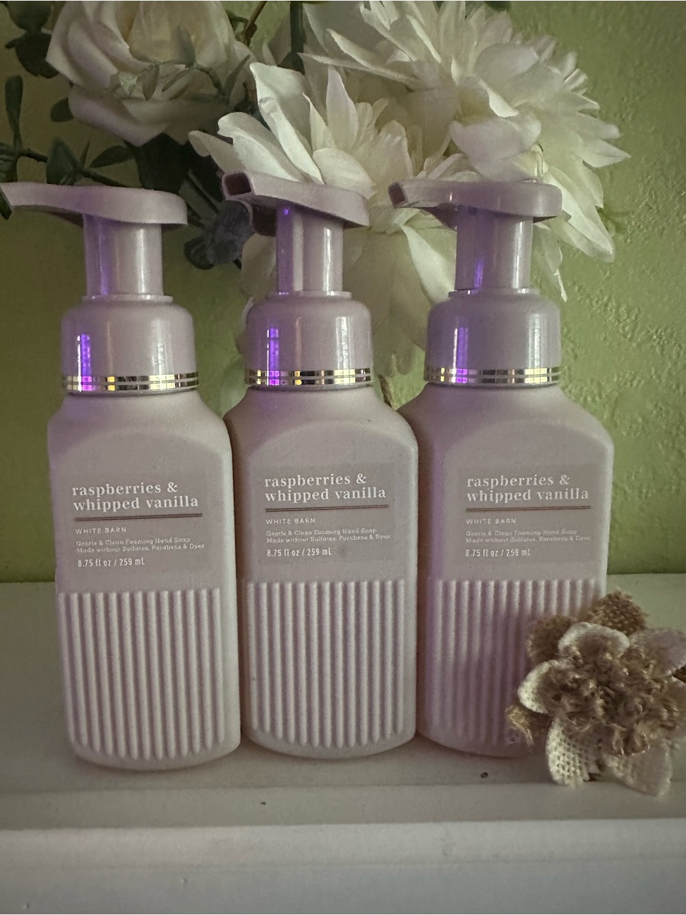 White Barn Raspberries & Whipped Vanilla Pink Foaming Hand Soap